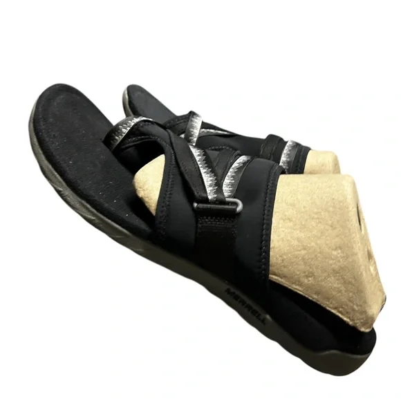 Women’s size 11 Merrell Water Sandals - Picture 4 of 9